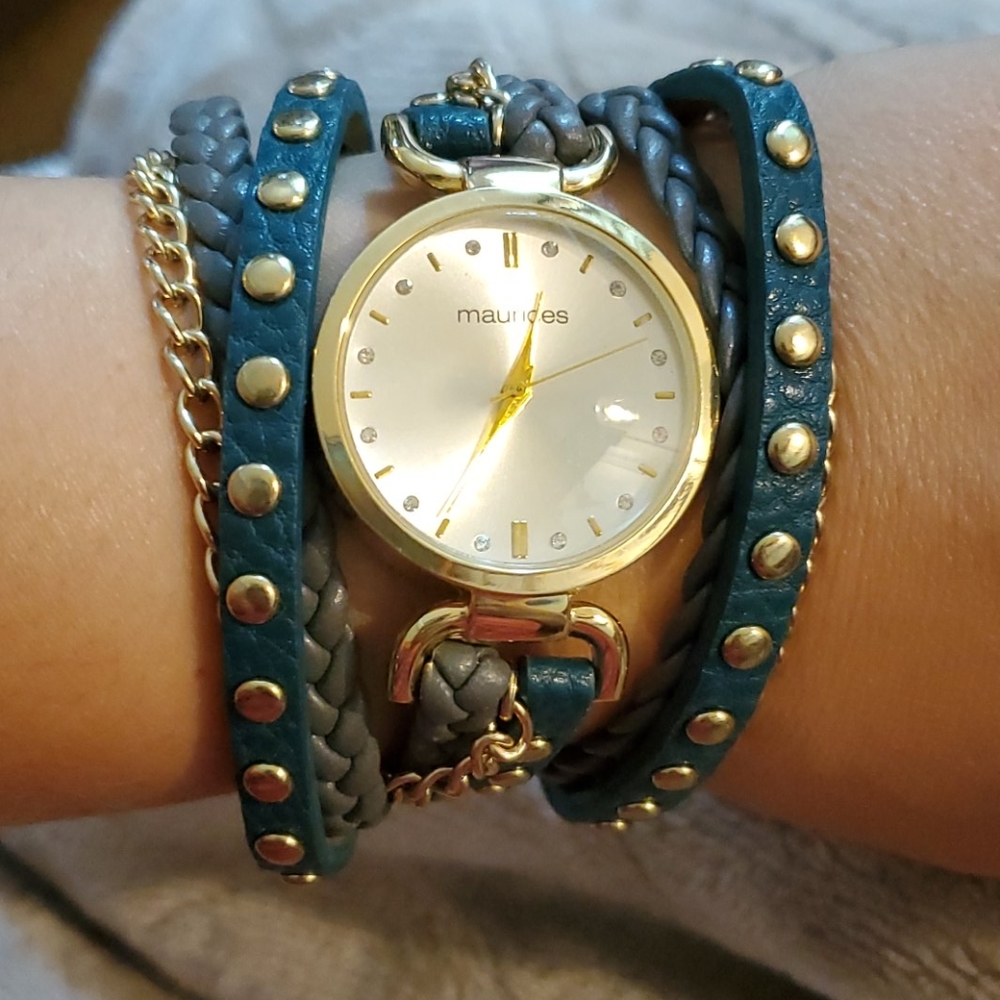 Wrap around watch